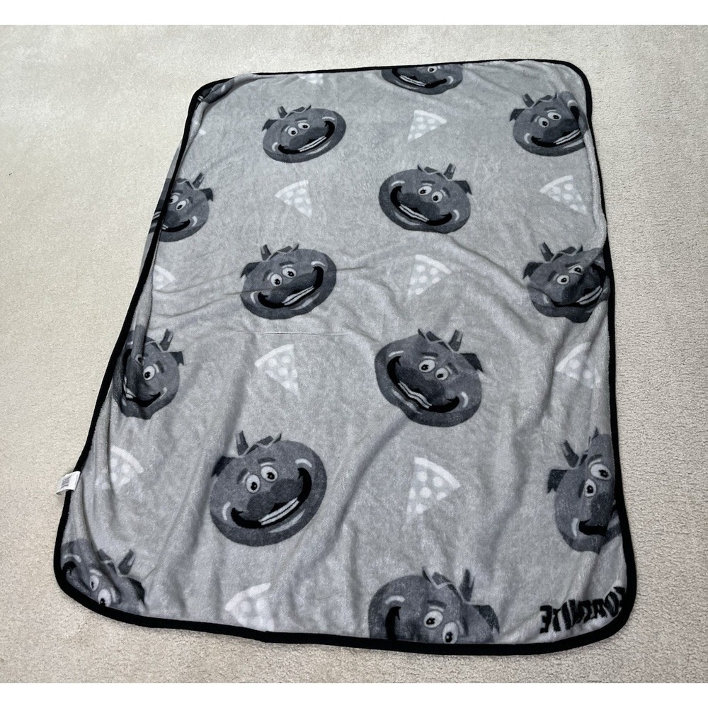 Fortnite Tomato Head Pizza Plush Throw Blanket 46x60 Grey Gamer Bedding w/flaw